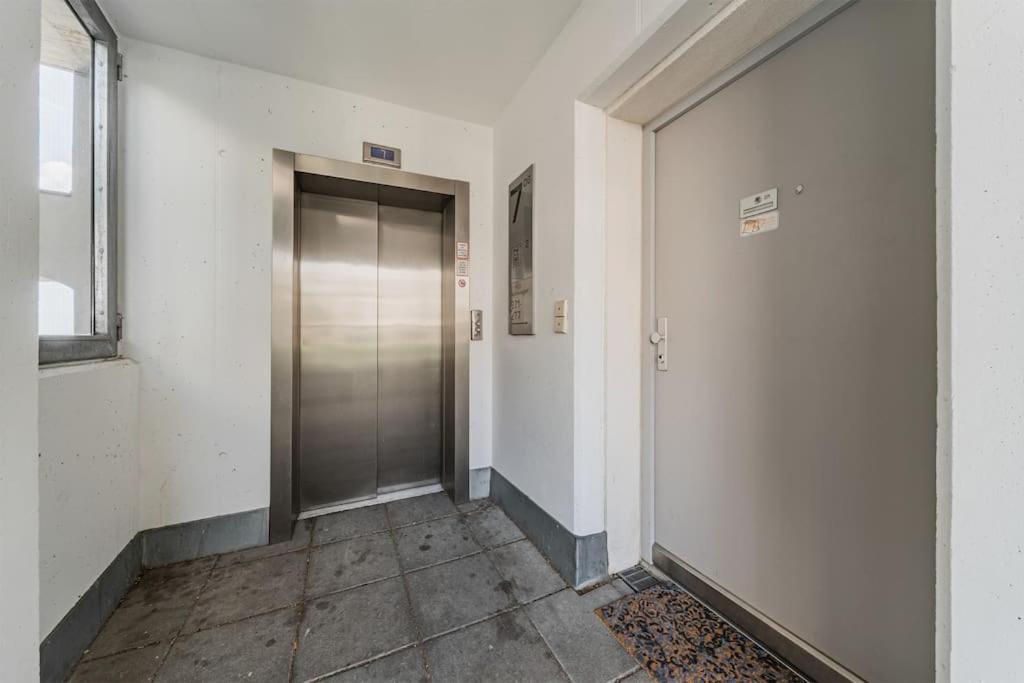 Spektakulaeres Apartment ✩ 7. Stock ✩ Kostenlose Parkgarage Wien Exteriör bild