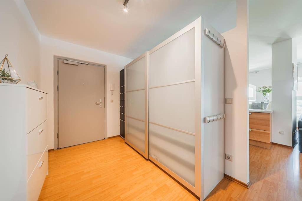 Spektakulaeres Apartment ✩ 7. Stock ✩ Kostenlose Parkgarage Wien Exteriör bild